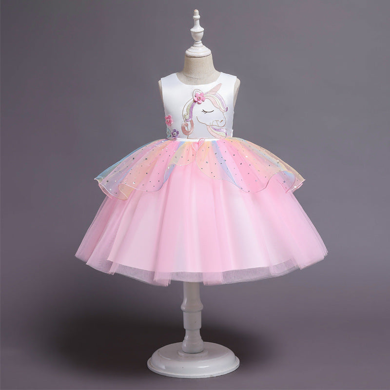 Vestido de unicornio con tul colorido