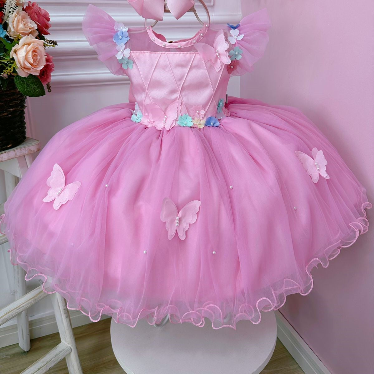 Vestido rosa con detalles de mariposas y perlas con moño – Mi Bebe
