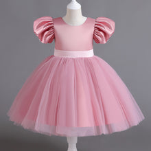 Carregar imagem no visualizador da galeria, Vestido rosa con mangas abullonadas y falda de tul
