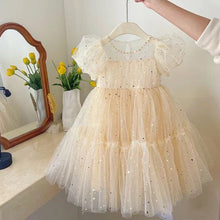 Carregar imagem no visualizador da galeria, Vestido crema de tul con mangas abullonadas y brillos
