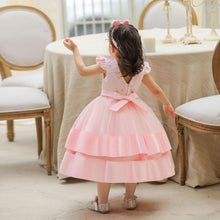 Carregar imagem no visualizador da galeria, Vestido rosa con bordados y vincha
