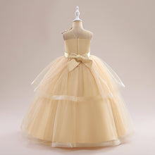 Cargar imagen en el visor de la galería, Vestido largo con detalles en el hombro
