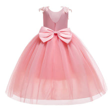 Cargar imagen en el visor de la galería, Vestido rosa largo con bordados de flores y moño
