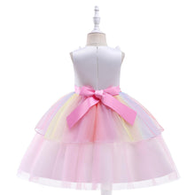 Cargar imagen en el visor de la galería, Vestido de unicornio con tul colorido
