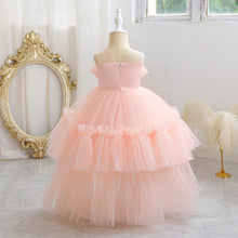 Carregar imagem no visualizador da galeria, Vestido rosa de tul con lentejuelas y volado con cola de pato
