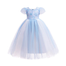 Carregar imagem no visualizador da galeria, Vestido celeste con lentejuelas y mangas transparente

