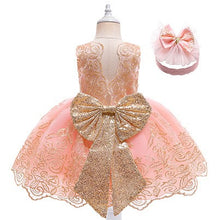 Carregar imagem no visualizador da galeria, Vestido con bordados, cinto de lentejuelas, moño y vincha
