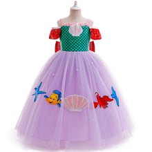 Cargar imagen en el visor de la galería, Vestido lila con verde, detalles rojo estilo sirena con diseños
