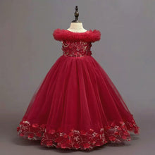 Carregar imagem no visualizador da galeria, Vestido largo con flores y tul en los hombros con brillo
