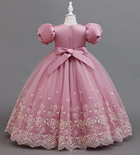 Carregar imagem no visualizador da galeria, Vestido largo con mangas abullonadas y bordados con moño
