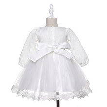 Cargar imagen en el visor de la galería, Vestido blanco con tul y   encaje

