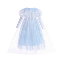 Cargar imagen en el visor de la galería, Vestido estilo Elsa de Frozen celeste con forro polar y capa
