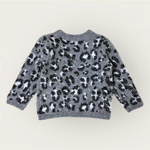 Carregar imagem no visualizador da galeria, Abrigo de hilo gris, animal print
