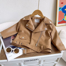 Carregar imagem no visualizador da galeria, Campera tipo cuerina con cinto
