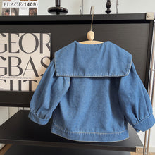 Carregar imagem no visualizador da galeria, Campera jeans con volados
