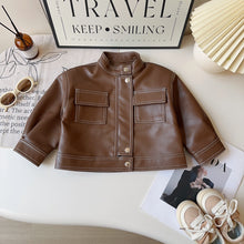 Carregar imagem no visualizador da galeria, Campera de cuerina con cuello alto
