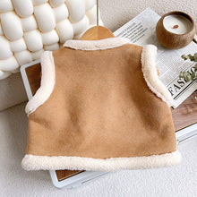 Cargar imagen en el visor de la galería, Chaleco peludo marrón con blanco
