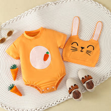 Carregar imagem no visualizador da galeria, Body naranja con bordado de zanahoria y gorra de conejo

