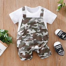Cargar imagen en el visor de la galería, Body enterizo blanco, jardinera falso camuflado
