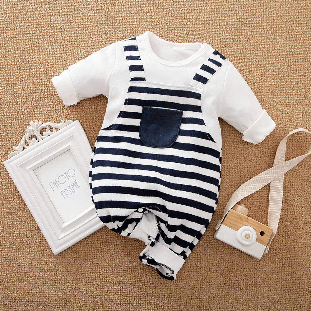 Body enterizo blanco con rayas azul marino