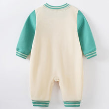 Carregar imagem no visualizador da galeria, Body enterizo crema con verde y estampas de elefantes
