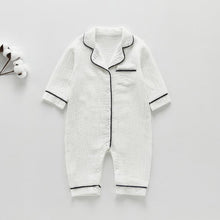 Carregar imagem no visualizador da galeria, Body enterizo liso estilo pijama
