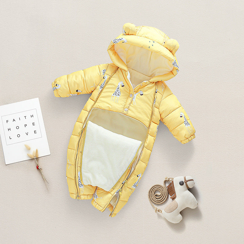 Body enterizo polar amarillo con estampas de Jirafas y  capucha con orejas
