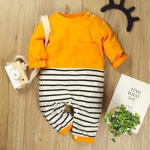 Carregar imagem no visualizador da galeria, Body enterizo naranja y blanco con rayas
