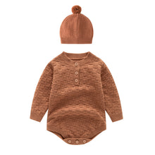 Carregar imagem no visualizador da galeria, Body de hilo con relieve y gorra

