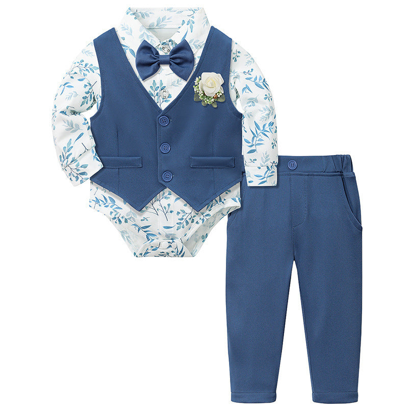 Body camisa blanca con estampas de hojas, moño con chaleco y pantalón azul