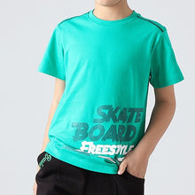 Cargar imagen en el visor de la galería, Remera liso con detalles en letras
