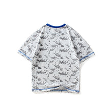 Cargar imagen en el visor de la galería, Remera con estampas de dino
