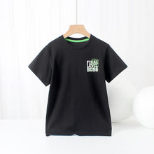 Carregar imagem no visualizador da galeria, Remera liso con estampas de letras en frente y en la espalda
