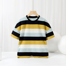 Carregar imagem no visualizador da galeria, Remera a rayas colorido
