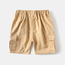 Cargar imagen en el visor de la galería, Short liso tipo bermuda con bolsillos
