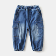 Cargar imagen en el visor de la galería, Pantalón jeans tipo jogger prelavado con bolsillos
