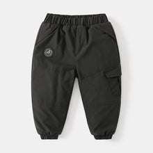 Carregar imagem no visualizador da galeria, Pantalón rompeviento con bolsillosy forro polar
