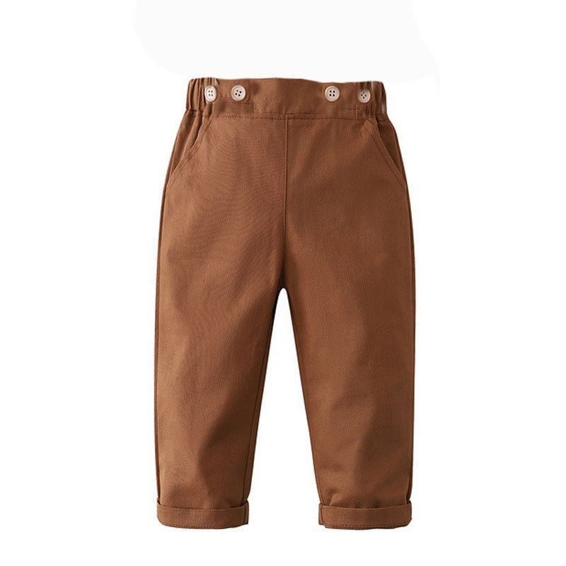 Pantalón marrón con bolsillos