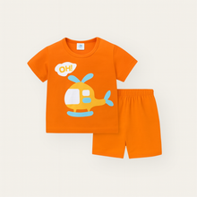 Carregar imagem no visualizador da galeria, Remera lisa con estampa de helicóptero y short
