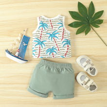 Carregar imagem no visualizador da galeria, Camisilla con estampas de palmeras y short verde musgo
