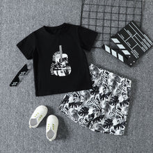 Carregar imagem no visualizador da galeria, Remera negro de guitarra y short con estampas de hojas
