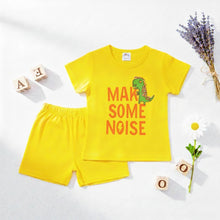 Carregar imagem no visualizador da galeria, Remera de dino y short liso
