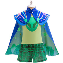 Cargar imagen en el visor de la galería, Remera verde, estampa de alienígena con short verde y capa azul estrellada estilo Elio

