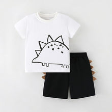 Cargar imagen en el visor de la galería, Remera blanco con estampa de dino y short negro
