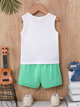 Carregar imagem no visualizador da galeria, Camisilla blanco con estampa de dino y short verde agua

