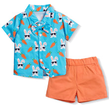 Cargar imagen en el visor de la galería, Camisa celeste de conejos con moño y short naranja
