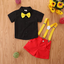 Carregar imagem no visualizador da galeria, Camisa negra con short rojo y moño con tirante amarillo estilo Mickey Mouse
