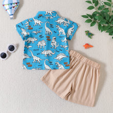Carregar imagem no visualizador da galeria, Camisa celeste de dino y short beige
