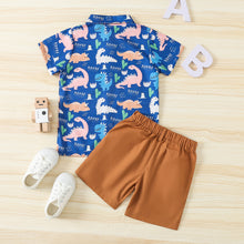 Cargar imagen en el visor de la galería, Camisa azul con estampas de dino y short marrón
