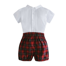 Carregar imagem no visualizador da galeria, Camisa blanco con botones, short cuadrille rojo
